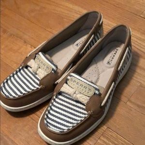 NEVER WORN Sperry Boat Shoes